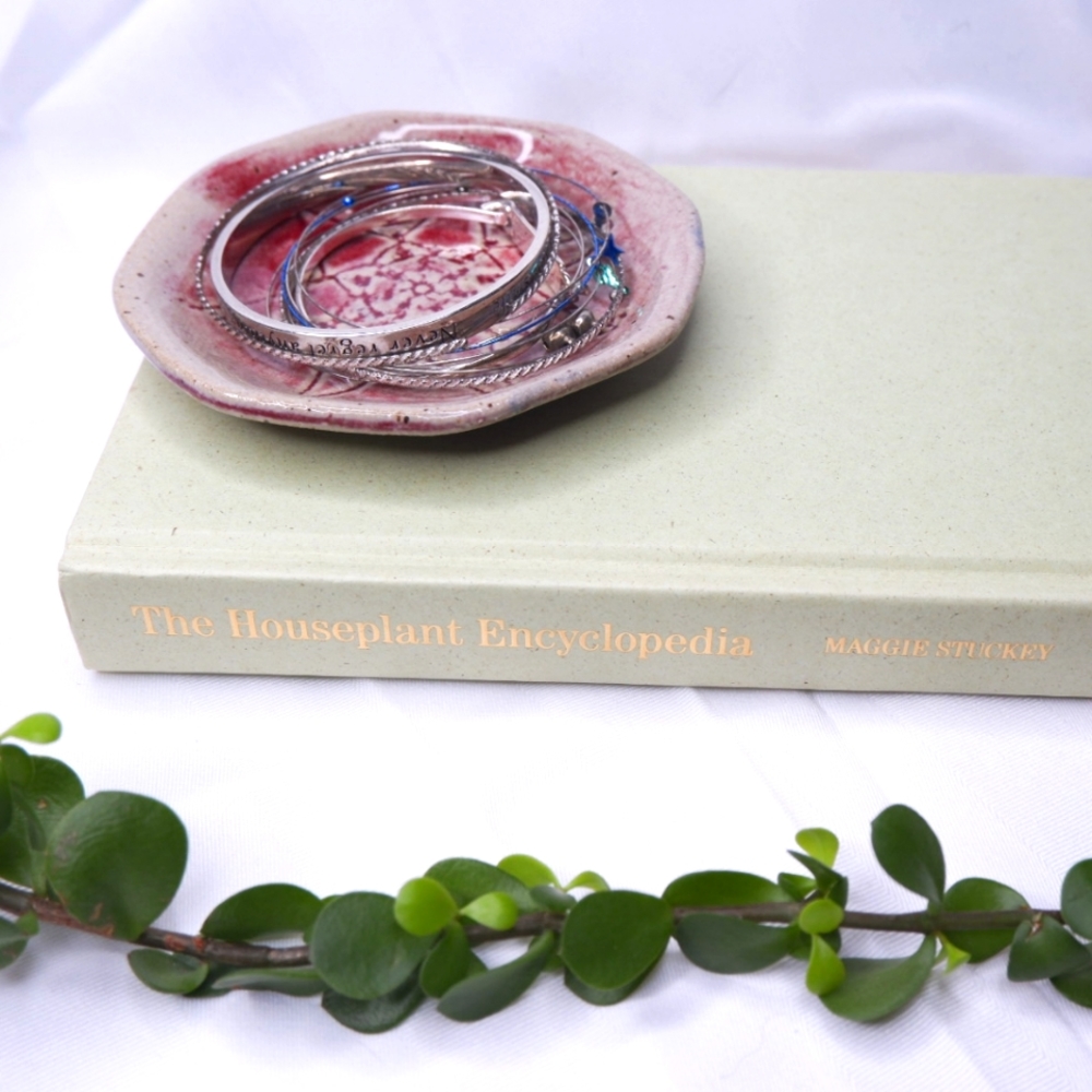 Ceramic pink jewelry dish